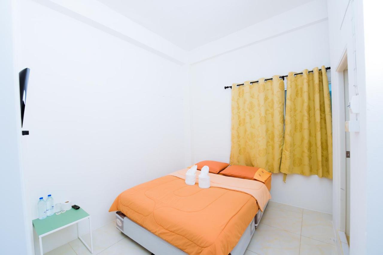 فندق Nadpob Mansion سوراثاني المظهر الخارجي الصورة