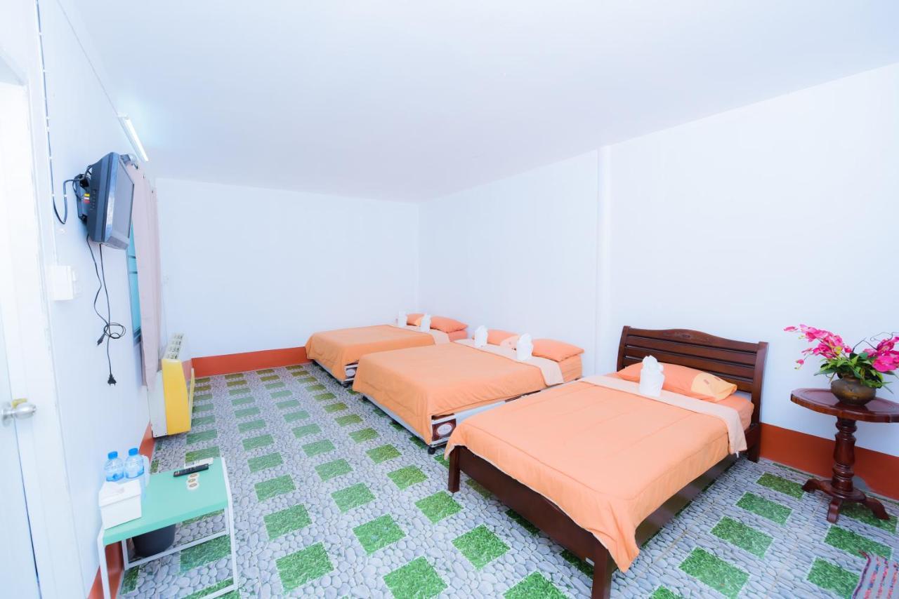 فندق Nadpob Mansion سوراثاني المظهر الخارجي الصورة