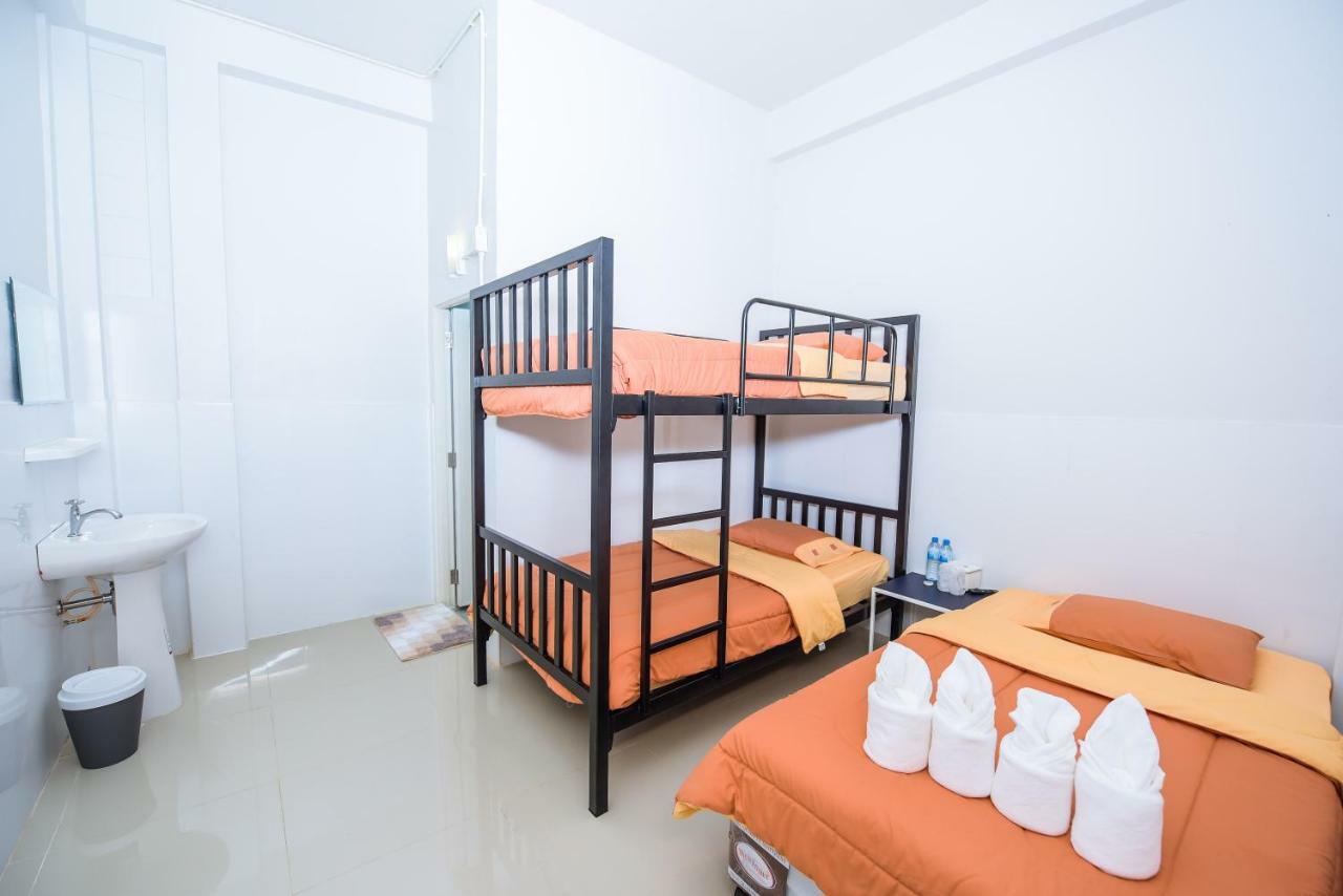 فندق Nadpob Mansion سوراثاني المظهر الخارجي الصورة